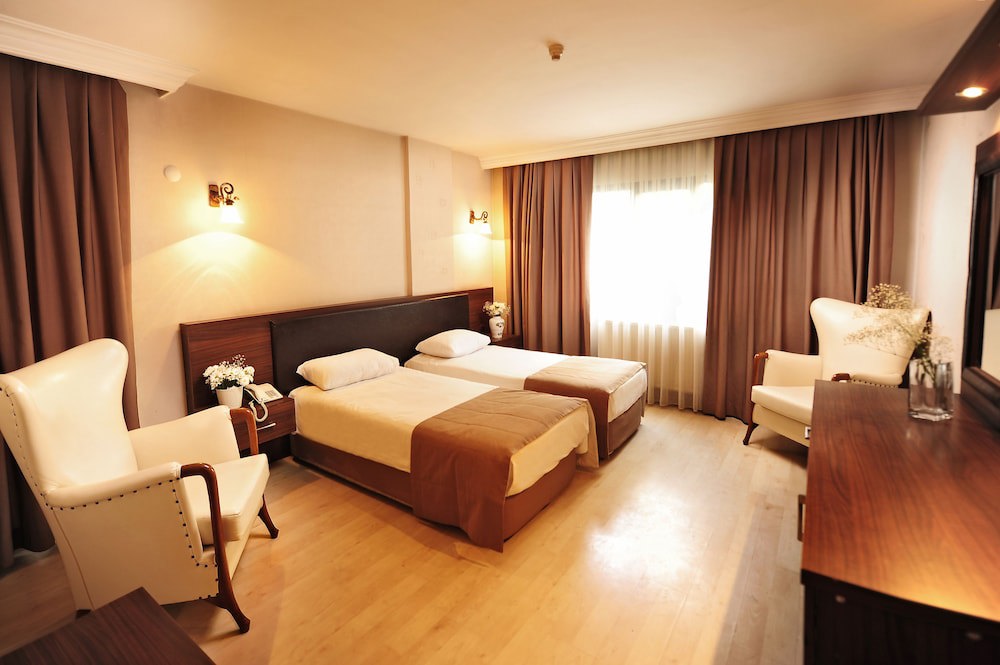 Ustun Otel Alsancak