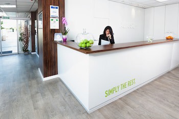 Adresa Suites