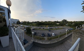 Adresa Suites