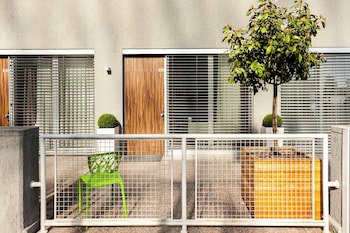 Adresa Suites