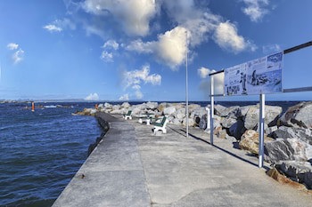 Aire Del Mar Guest House