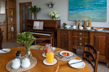 Aire Del Mar Guest House