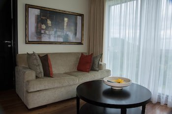 Mount Meru Hotel