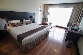 Mount Meru Hotel