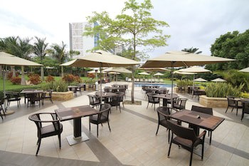 Mount Meru Hotel