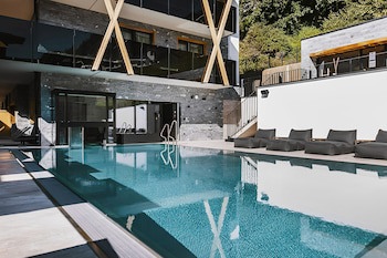 Glemm By Avenida Superior Hotel & Residences