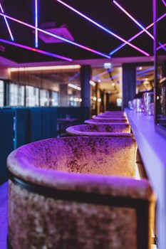 Glemm By Avenida Superior Hotel & Residences