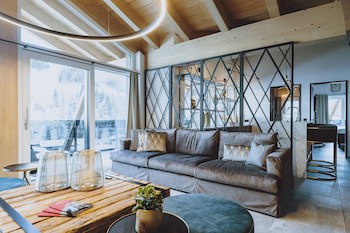 Glemm By Avenida Superior Hotel & Residences