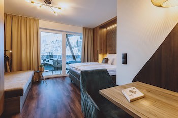 Glemm By Avenida Superior Hotel & Residences
