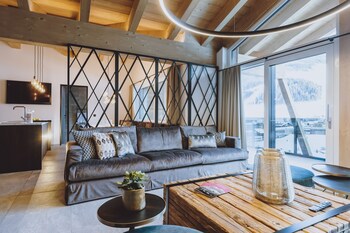 Glemm By Avenida Superior Hotel & Residences