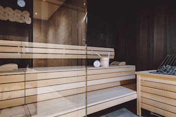 Glemm By Avenida Superior Hotel & Residences