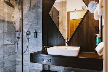 Glemm By Avenida Superior Hotel & Residences