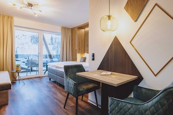 Glemm By Avenida Superior Hotel & Residences