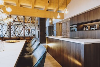 Glemm By Avenida Superior Hotel & Residences