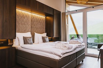 Glemm By Avenida Superior Hotel & Residences