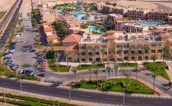 Charmillion Club Aqua Park