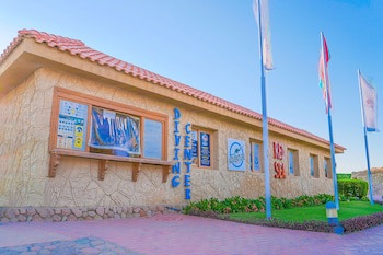 Charmillion Club Aqua Park