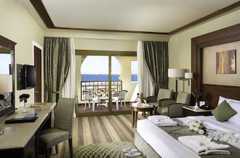 Charmillion Club Resort
