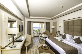 Charmillion Club Resort