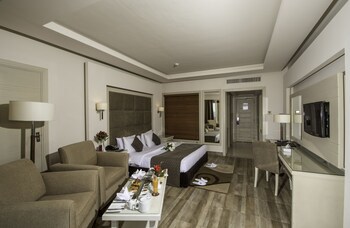 Charmillion Club Resort