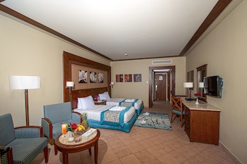 Charmillion Club Resort
