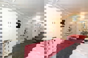 Istanbul Holiday Hotel