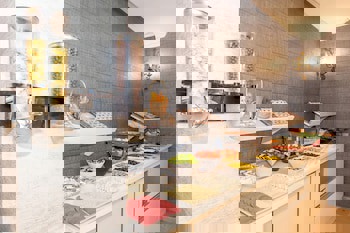 Istanbul Holiday Hotel