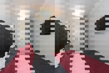 Istanbul Holiday Hotel