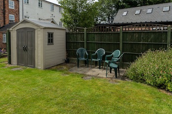 The Lawns Guest House