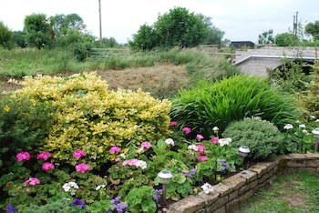 Double-Gate Farm