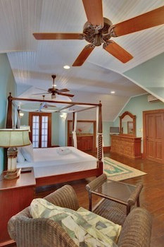 Mahogany Hall Boutique Resort