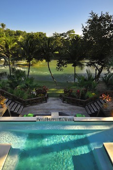 Mahogany Hall Boutique Resort