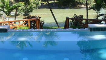 Mahogany Hall Boutique Resort