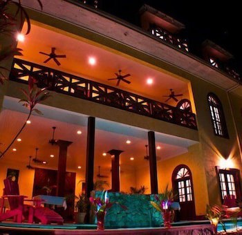 Mahogany Hall Boutique Resort