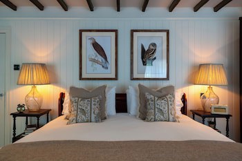High Corner Inn