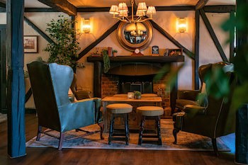 High Corner Inn