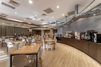 Hotel J Metropolis