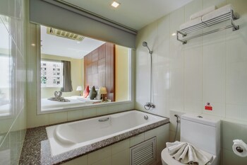 Bauman Residence Patong, Phuket