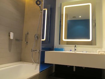 Park Inn By Radisson Gurgaon Bilaspur