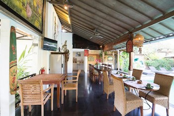 Aqua Octaviana Bali Villa