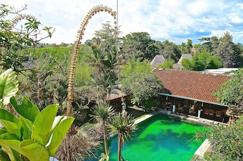 Aqua Octaviana Bali Villa