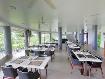 Gazelle International Hotel