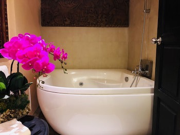 Baipho Lifestyle Residences (Adults Only)