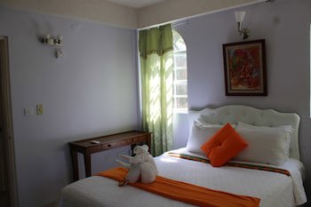 Rejens Hotel