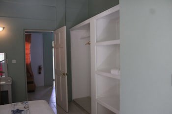 Rejens Hotel