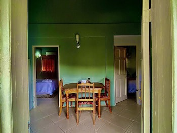 Rejens Hotel