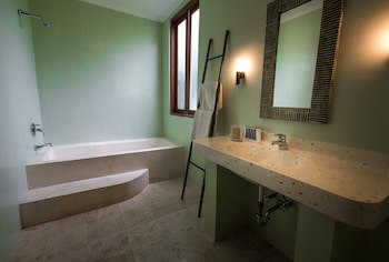 Ecosfera Hotel