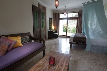 Ecosfera Hotel