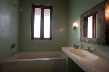 Ecosfera Hotel