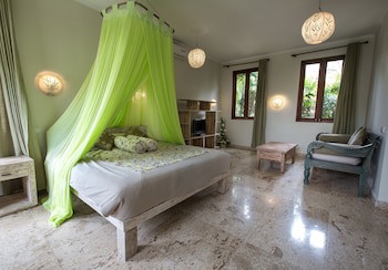 Ecosfera Hotel